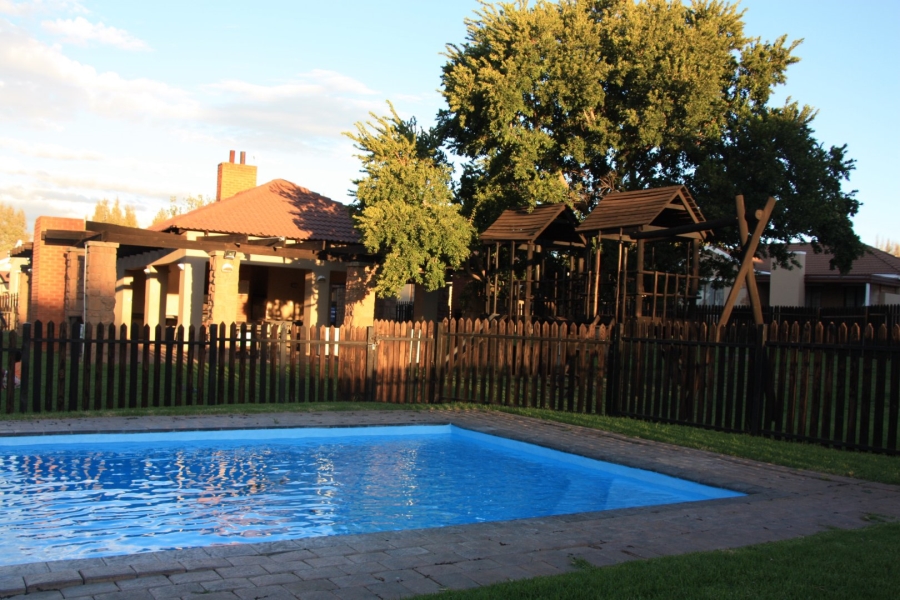 2 Bedroom Property for Sale in Hillside Free State